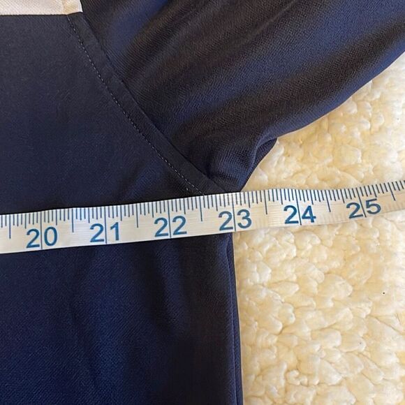 Titleist Foot Joy Polo Golf Shirt. Size Medium. Navy - Picture 7 of 8